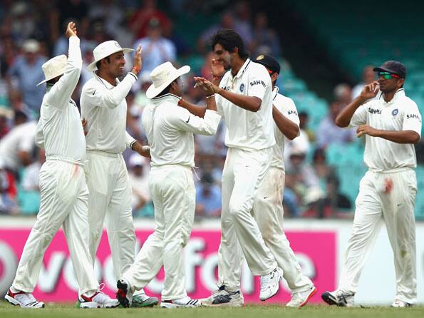 India should launch all-out attack against rampaging Australia at WACA India should launch all-out attack against rampaging Australia at WACA