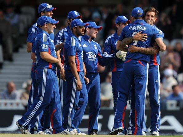 England trump South Africa by 28 runs to level T20 series England trump South Africa by 28 runs to level T20 series