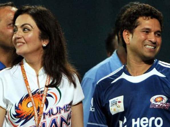 Ambani's party for Sachin Tendulkar adorned by Bollywood celebs Ambani's party for Sachin Tendulkar adorned by Bollywood celebs