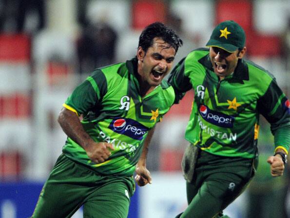 Pakistan win toss, elect to bowl against Australia in the first T20 match at Dubai Pakistan win toss, elect to bowl against Australia in the first T20 match at Dubai