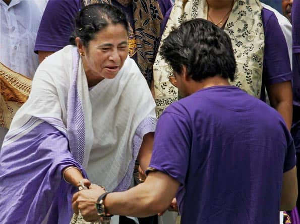Mamata Banerjee appeals MCA president to reconsider decision on Shahrukh Mamata Banerjee appeals MCA president to reconsider decision on Shahrukh