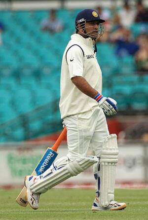 Blame the batsmen, not MS Dhoni: Kris Srikkanth Blame the batsmen, not MS Dhoni: Kris Srikkanth