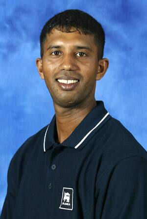Kumar Dharmasena grabs ICC Umpire of the Year Award Kumar Dharmasena grabs ICC Umpire of the Year Award
