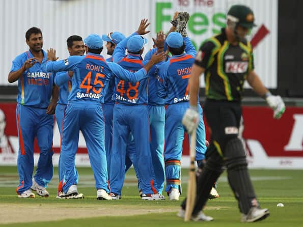 Live Cricket Score India vs Australia, 2nd T20 at MCG: Australia bowled out for 131 Live Cricket Score India vs Australia, 2nd T20 at MCG: Australia bowled out for 131