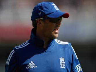 England rest Graeme Swann for remaining ODIs against Australia