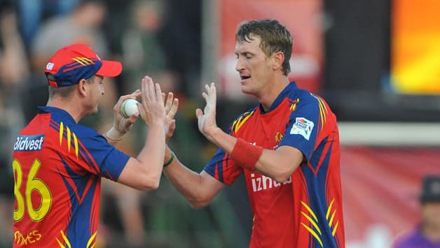 Live Cricket Score: Chennai Super Kings vs Highveld Lions CLT20 2012 Group B match at Cape Town Live Cricket Score: Chennai Super Kings vs Highveld Lions CLT20 2012 Group B match at Cape Town