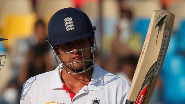 Live Cricket Score: India vs England, third Test at Kolkata - England close in on India's total Live Cricket Score: India vs England, third Test at Kolkata - England close in on India's total