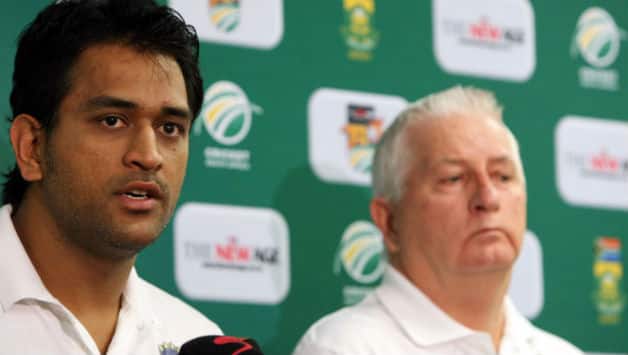 Dhoni accuses media of misinterpretating facts Dhoni accuses media of misinterpretating facts