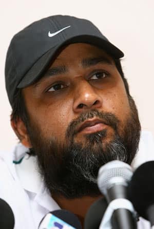 Inzamam-ul-Haq (above) feels that young players like Umar Amin and Asad Shafiq weren&#39;t given enough backing in the ICC Champions Trophy © Getty Images - image_20121128205149