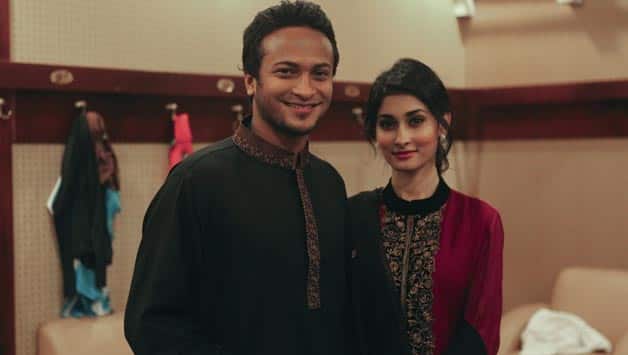 Shakib Al Hasan ties the knot with girlfriend on 12.12.12 Shakib Al Hasan ties the knot with girlfriend on 12.12.12