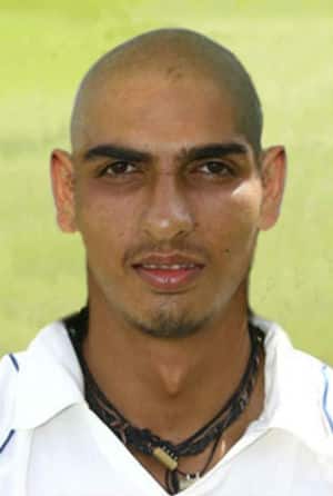 Ishant Sharma transforms into world's fastest bowler after going bald! Ishant Sharma transforms into world's fastest bowler after going bald!