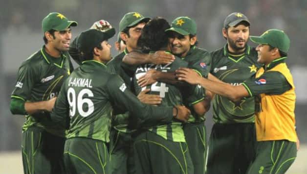 India collapse after a good start in the first T20 against Pakistan at Bangalore India collapse after a good start in the first T20 against Pakistan at Bangalore