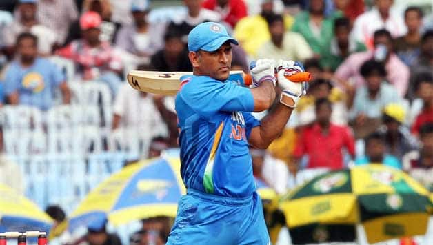 India vs Pakistan 2012-13 Live Cricket Score: Mohammad Hafeez gets rid of Suresh Raina India vs Pakistan 2012-13 Live Cricket Score: Mohammad Hafeez gets rid of Suresh Raina