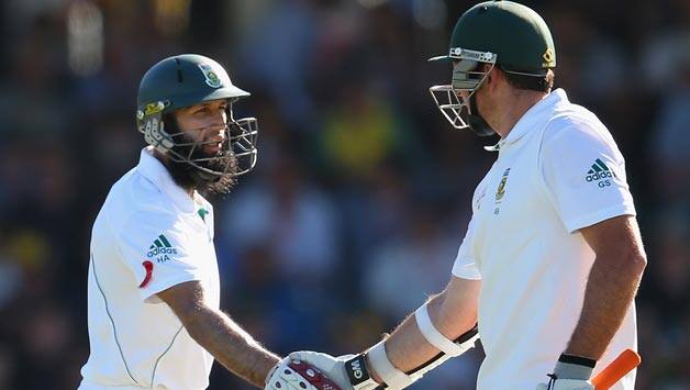 Smith, Amla steady South Africa against New Zealand at Lunch on Day One Smith, Amla steady South Africa against New Zealand at Lunch on Day One