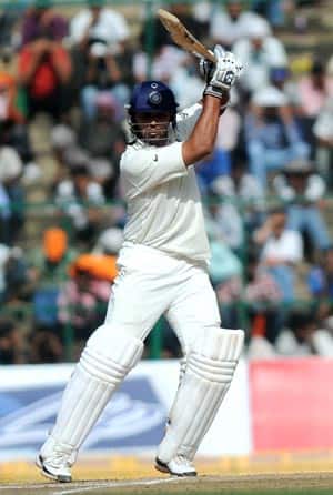 Live Cricket Score Irani Trophy 2013: Mumbai vs Rest of India Live Cricket Score Irani Trophy 2013: Mumbai vs Rest of India