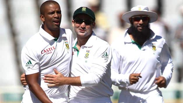 Pakistan fail to capitalise as Philander bags fifer at Lunch on Day Two Pakistan fail to capitalise as Philander bags fifer at Lunch on Day Two