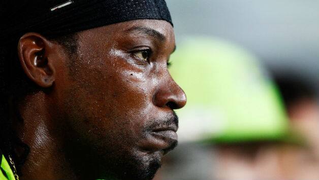 Kingfisher employees kidnap Chris Gayle; demand due salaries as ransom! Kingfisher employees kidnap Chris Gayle; demand due salaries as ransom!