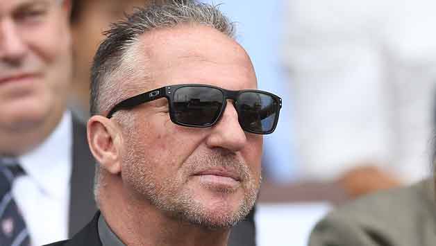 Ashes 2013: England batsmen can outperform Australia in 3rd Test, feels Ian Botham Ashes 2013: England batsmen can outperform Australia in 3rd Test, feels Ian Botham