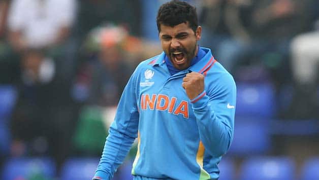 India vs Sri Lanka 2013 Live Cricket Score: Jadeja gets Mathews India vs Sri Lanka 2013 Live Cricket Score: Jadeja gets Mathews