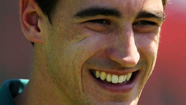 Ashes 2013: Mitchell Starc confident of keeping Australia alive Ashes 2013: Mitchell Starc confident of keeping Australia alive