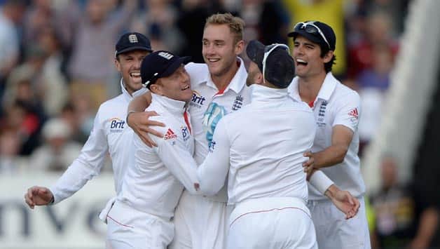 England vs Australia Live Cricket Score, Ashes 2013 4th Test Day 4: Stuart Broad helps England win Ashes England vs Australia Live Cricket Score, Ashes 2013 4th Test Day 4: Stuart Broad helps England win Ashes