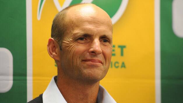 Gary Kirsten urges young cricketers to play spinners like MS Dhoni Gary Kirsten urges young cricketers to play spinners like MS Dhoni