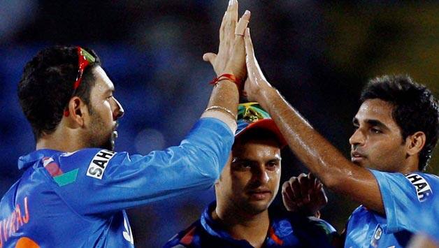 Live Cricket Score: India vs Australia, 1st ODI at Pune Live Cricket Score: India vs Australia, 1st ODI at Pune