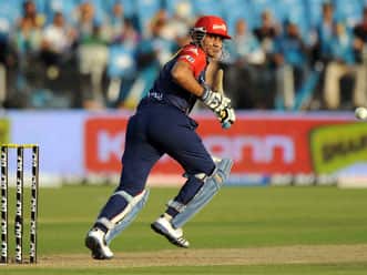 Virender Sehwag’s fifty helps Delhi Daredevils cruise to win