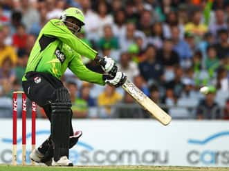 Chris Gayle’s quickfire ton inspires team to victory in BPL