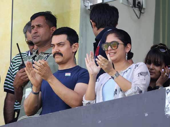 Aamir Khan wishes Yuvraj speedy recovery Aamir Khan wishes Yuvraj speedy recovery