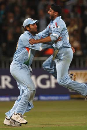 ICC World T20: India beat Pakistan in a thrilling bowl-out ICC World T20: India beat Pakistan in a thrilling bowl-out