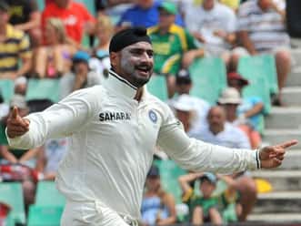 How Harbhajan fares in comparison to others in the elite 400-wicket club
