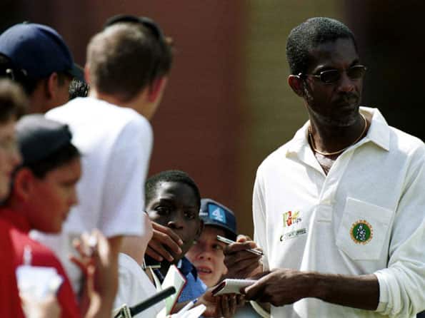 All about autographs: Viv Richards, Geoff Boycott & a Rolls Royce moment! All about autographs: Viv Richards, Geoff Boycott & a Rolls Royce moment!