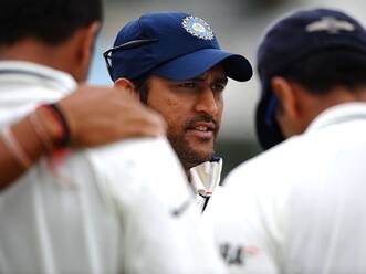 Mahendra Singh Dhoni is still the right man to lead India in Tests
