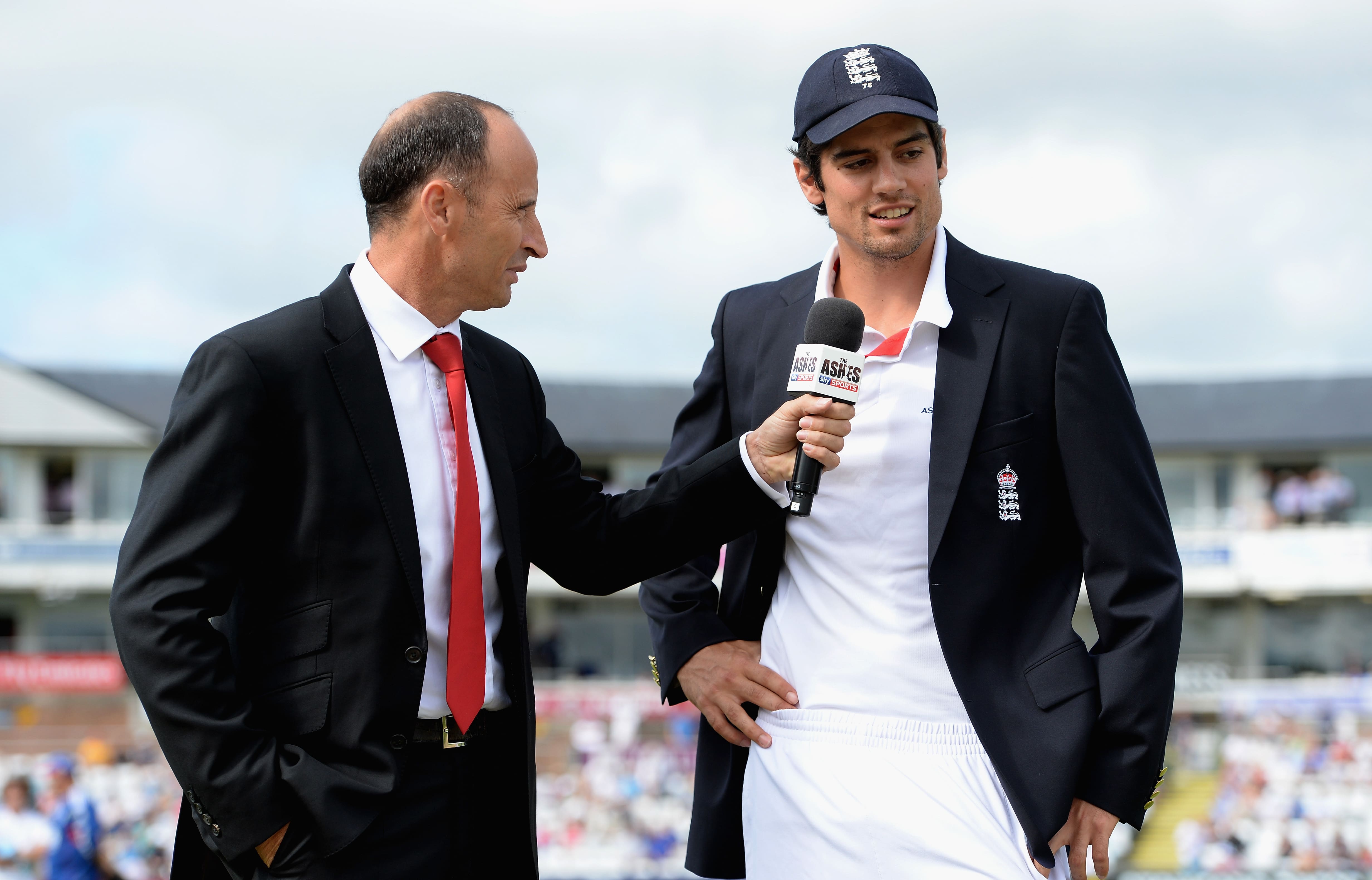 Ashes 2013: Graeme Swann interrupts Alastair Cook’s press conference