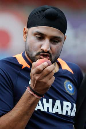 Harbhajan Singh announces launch of Laawaris XI Harbhajan Singh announces launch of Laawaris XI