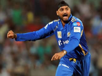 Mumbai Indians win toss, elect to bowl against Deccan Chargers