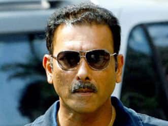 Shastri suffers vocal stress fracture.