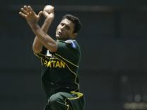 Abdul Razzaq fined for outburst against Pakistan captain