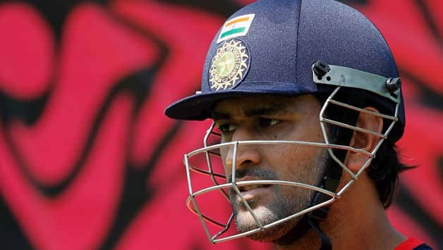 India vs Pakistan 2012: Dhoni, Hafeez play down incident involing Ishant and Kamran India vs Pakistan 2012: Dhoni, Hafeez play down incident involing Ishant and Kamran