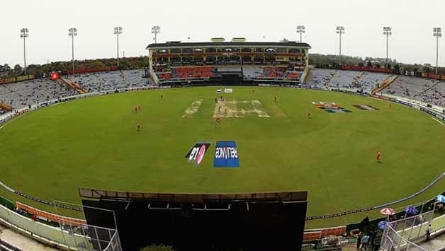 Ranji Trophy 2012: Maharashtra openers ensure first-innings lead against Baroda