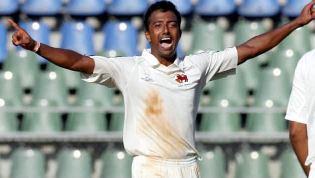 Mumbai on the brink of victory over Gujarat and entering Ranji Trophy quarters Mumbai on the brink of victory over Gujarat and entering Ranji Trophy quarters