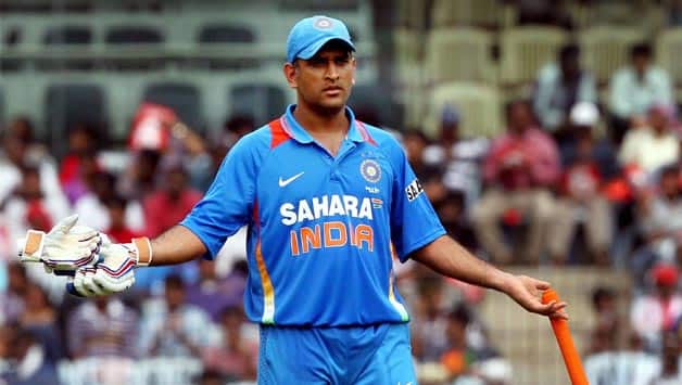 Inappropriate to comment on MS Dhoni's captaincy, feels Gundappa Viswanath Inappropriate to comment on MS Dhoni's captaincy, feels Gundappa Viswanath