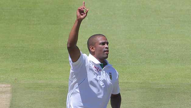 Pakistan slump to 91/4 at Tea on Day 2 Pakistan slump to 91/4 at Tea on Day 2