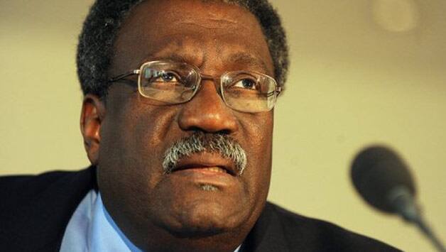 MS Dhoni's workload needs to be assessed, feels Clive Lloyd MS Dhoni's workload needs to be assessed, feels Clive Lloyd