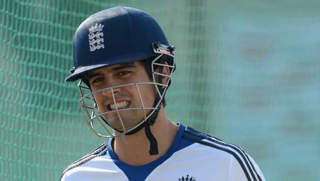 India vs England 2012-13: Visitors arrive in Rajkot for first ODI India vs England 2012-13: Visitors arrive in Rajkot for first ODI