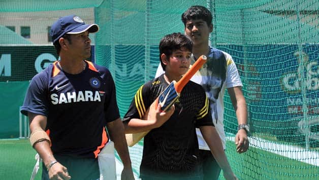 Sachin Tendulkar: Arjun should not be compared to me Sachin Tendulkar: Arjun should not be compared to me