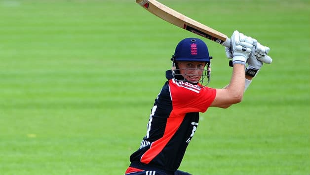 India vs England 2012-13: Joe Root's cameo takes England to 257 at Mohali India vs England 2012-13: Joe Root's cameo takes England to 257 at Mohali