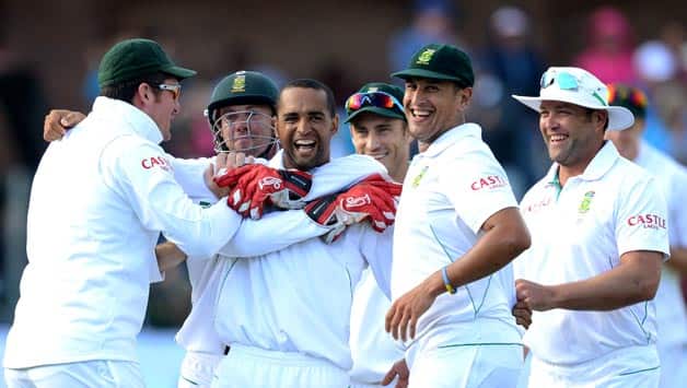 Live Cricket Score: South Africa vs Pakistan, first Test at Johannesburg - Day Four Live Cricket Score: South Africa vs Pakistan, first Test at Johannesburg - Day Four