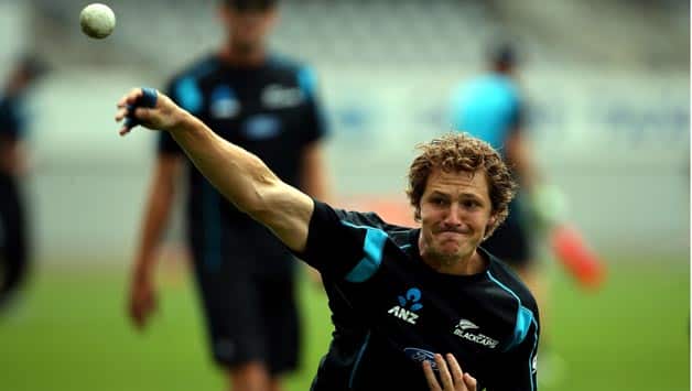 Live Cricket Score: New Zealand vs England, 3rd ODI at Auckland Live Cricket Score: New Zealand vs England, 3rd ODI at Auckland
